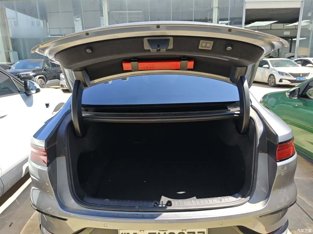 BYD Han, 2023 19