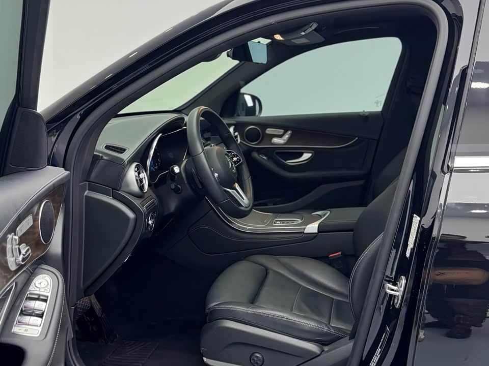 Mercedes-Benz GLC Mercedes-Benz GLC