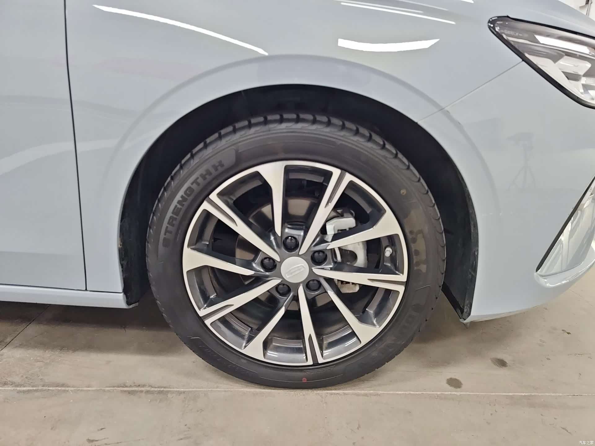 Geely Emgrand, 2024 16