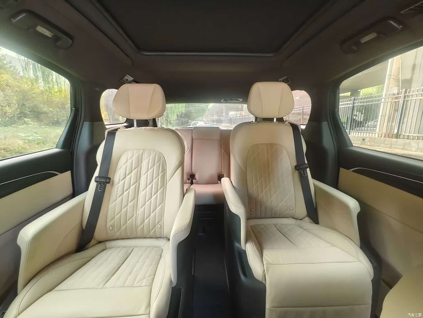 Buick GL8, 2022 6