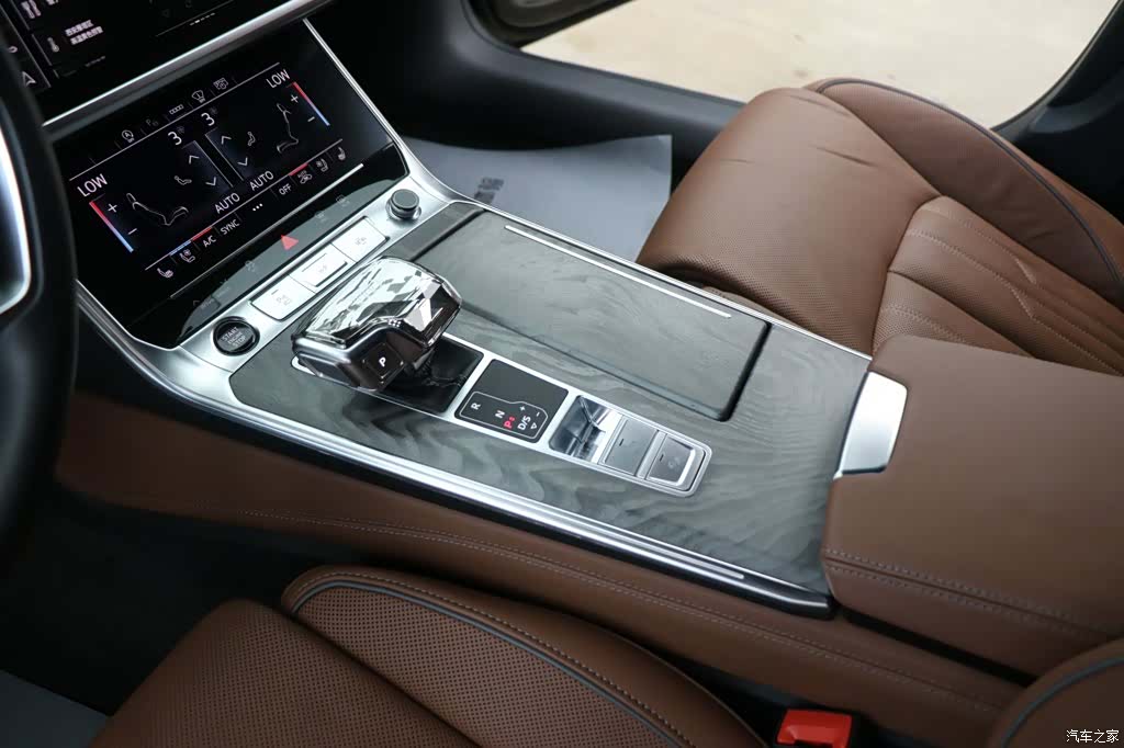 Audi A7L, 2026 16