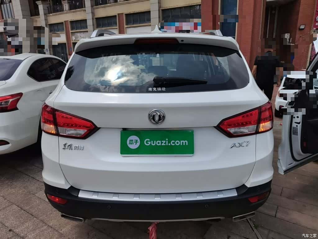 DongFeng AX7, 2016 6