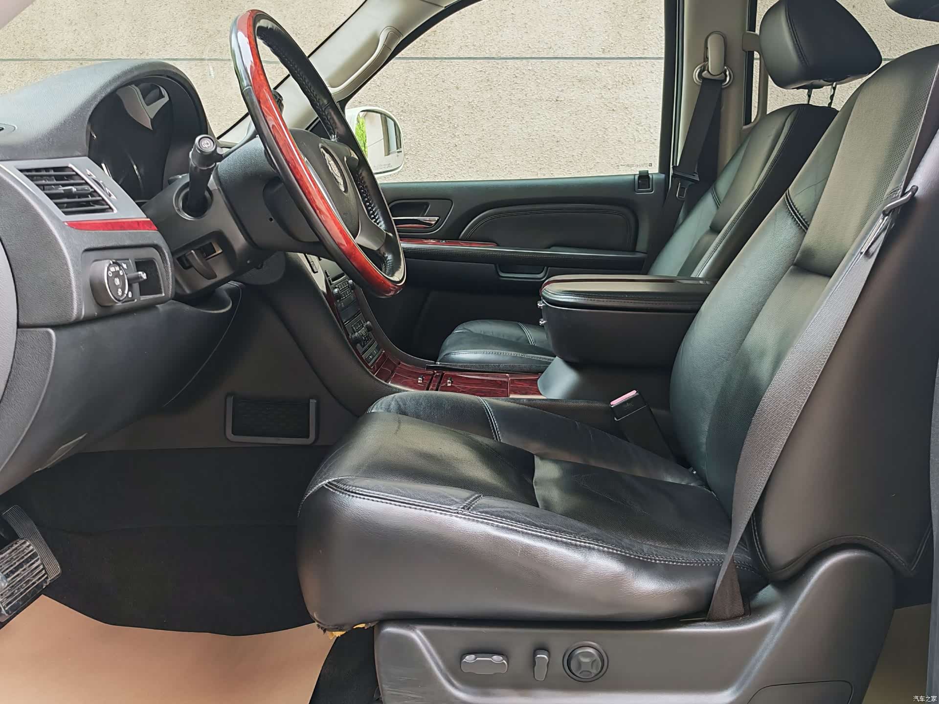 Cadillac Escalade, 2007 9