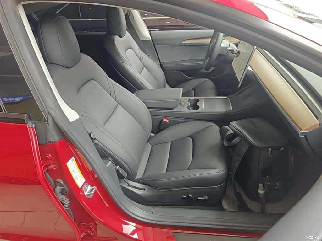 Tesla Model 3, 2021 25