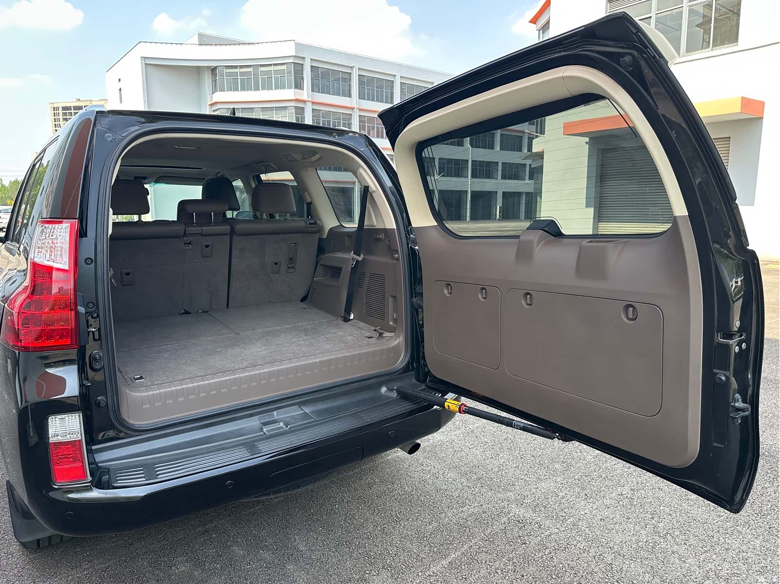 Lexus GX, 2013 16