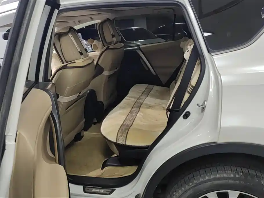 Toyota RAV4 Rongfang