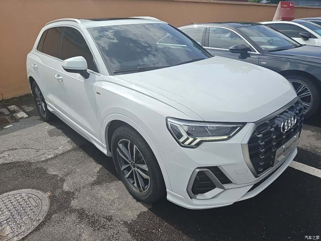 Audi Q3, 2021 4