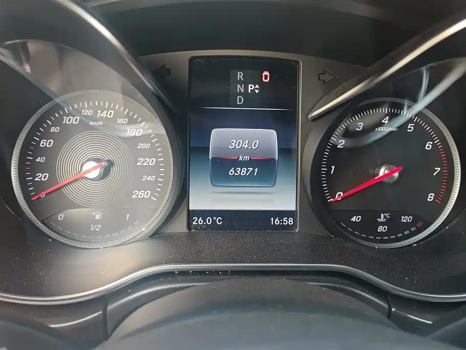 Mercedes-Benz V-class