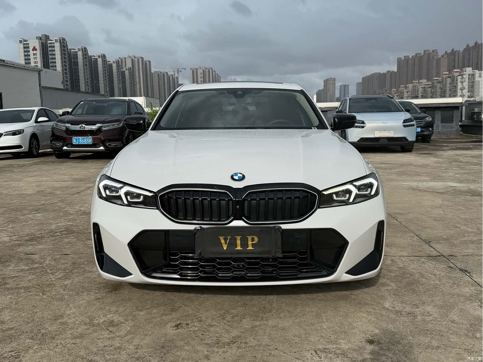 BMW 3 Series, 2023 2