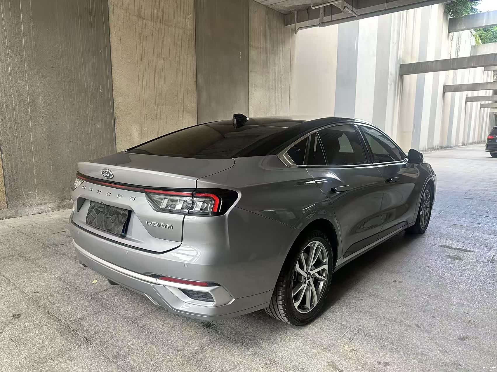 Ford Mondeo, 2022 3