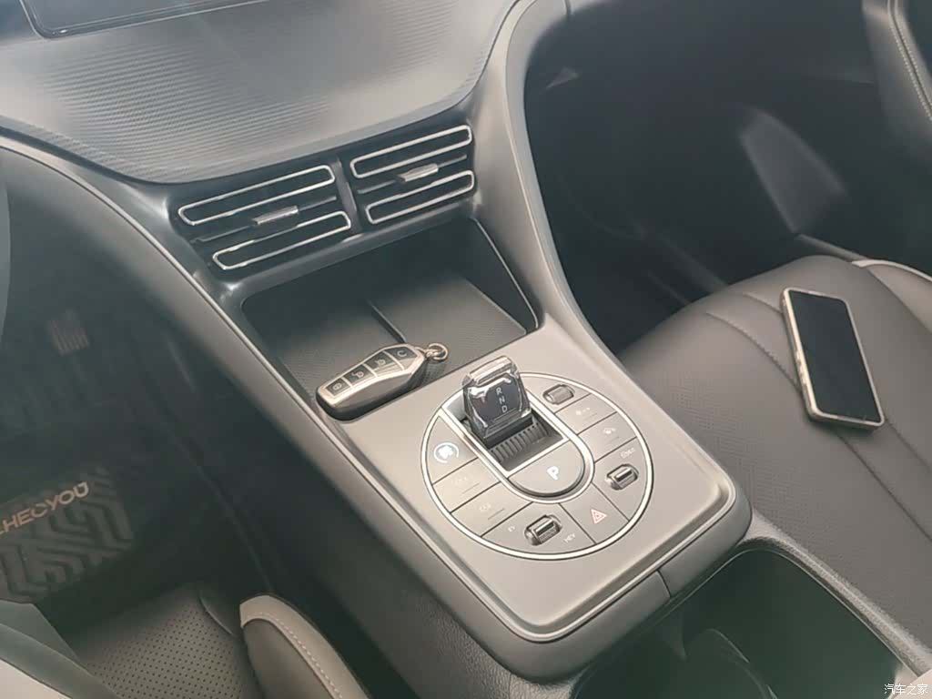 BYD HiAce, 2025 14