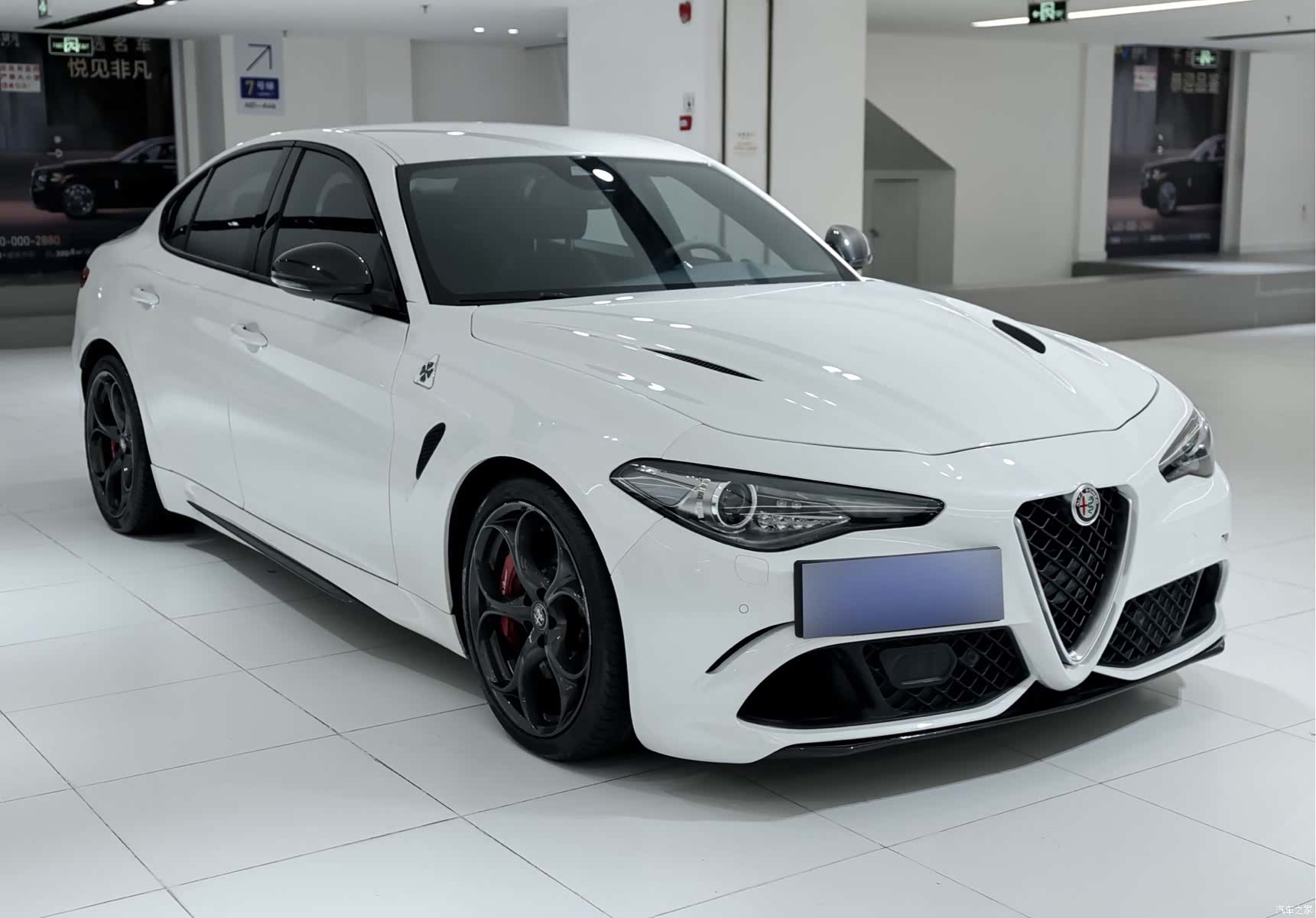 Alfa Romeo Giulia, 2018 3