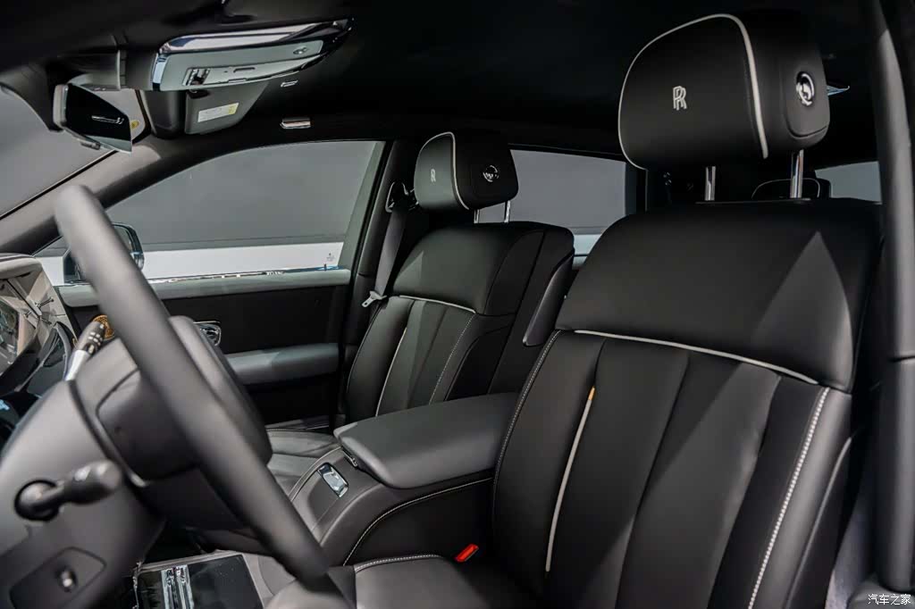 Rolls-Royce Phantom, 2021 9