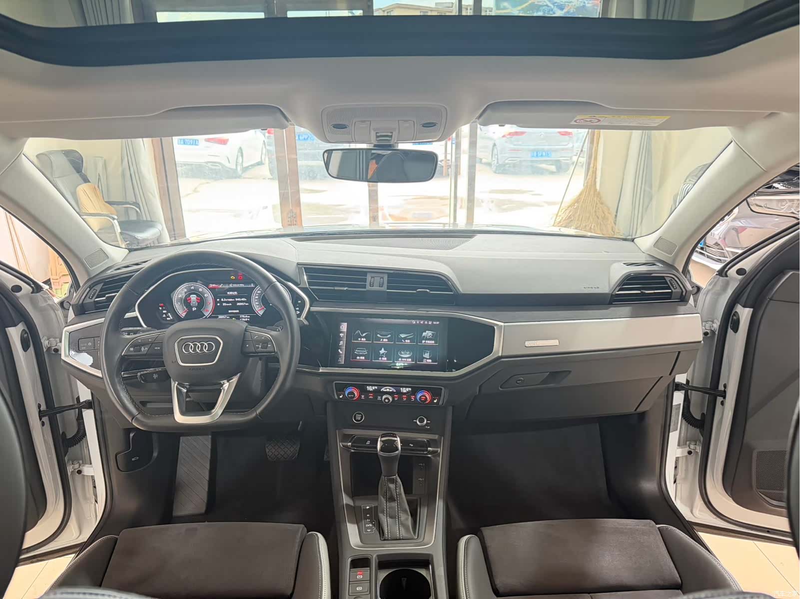 Audi Q3, 2023 21