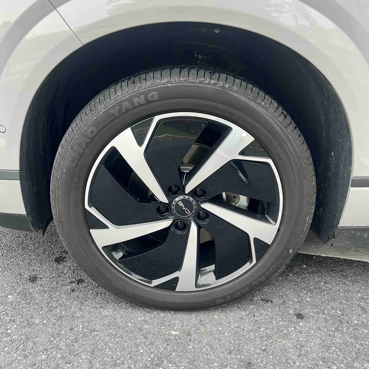 BYD HiAce, 2025 11