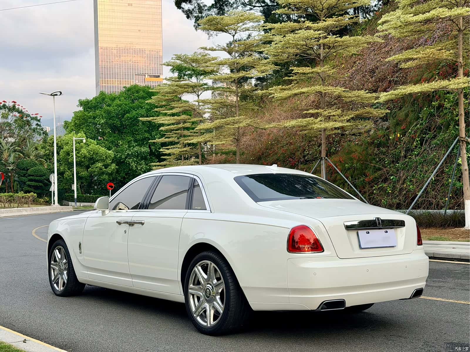 Rolls-Royce Ghost, 2017 9