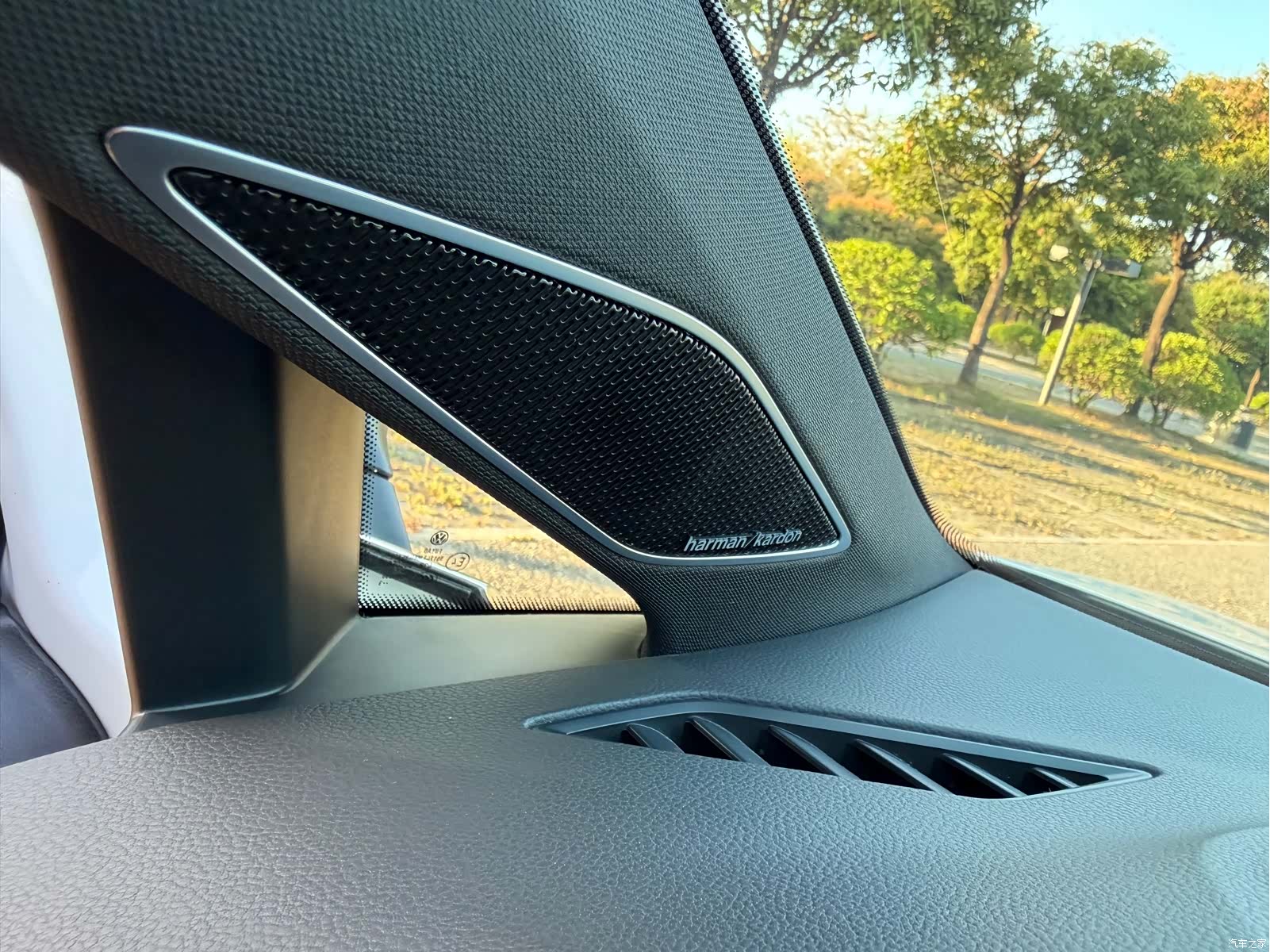 Volkswagen Golf, 2023 25