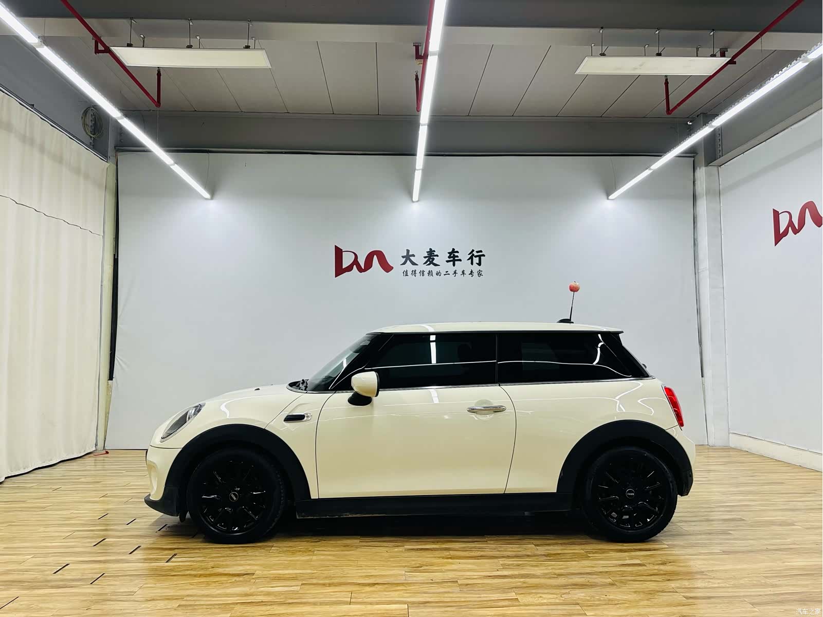Mini ONE, 2020 4