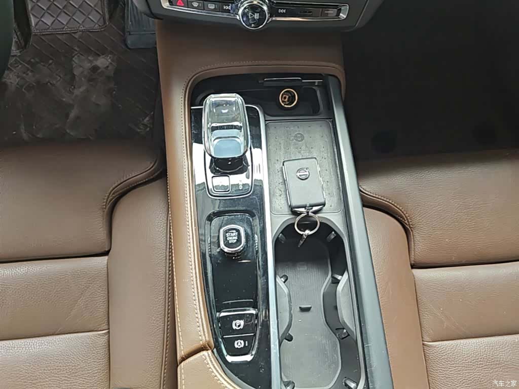 Volvo S90, 2023 10