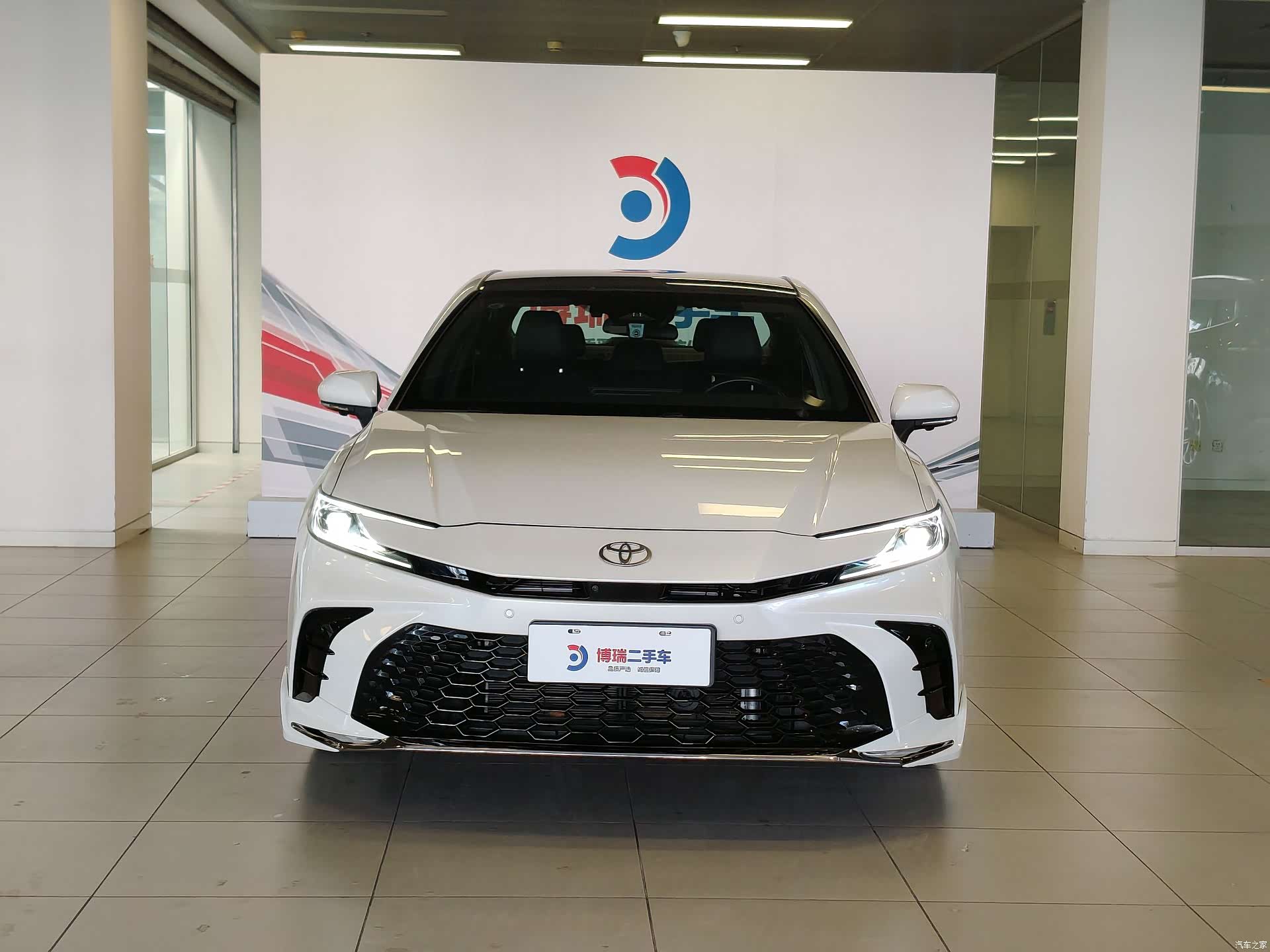 Toyota Camry, 2024 2