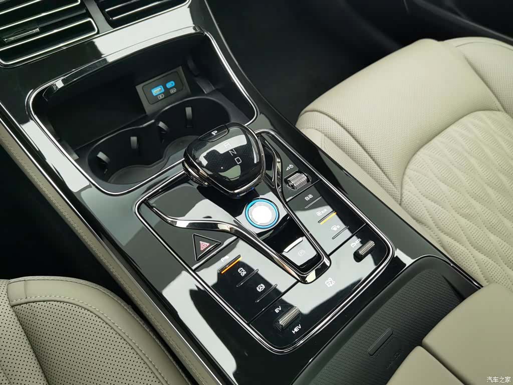 BYD Han, 2025 13