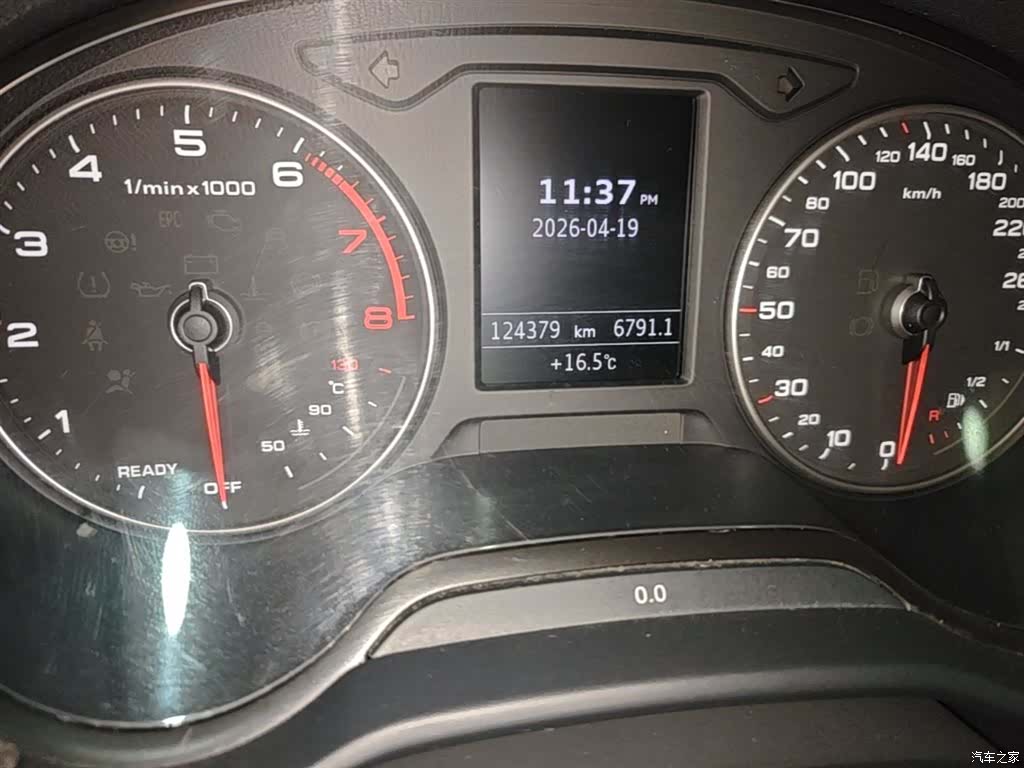 Audi Q2L, 2019 12