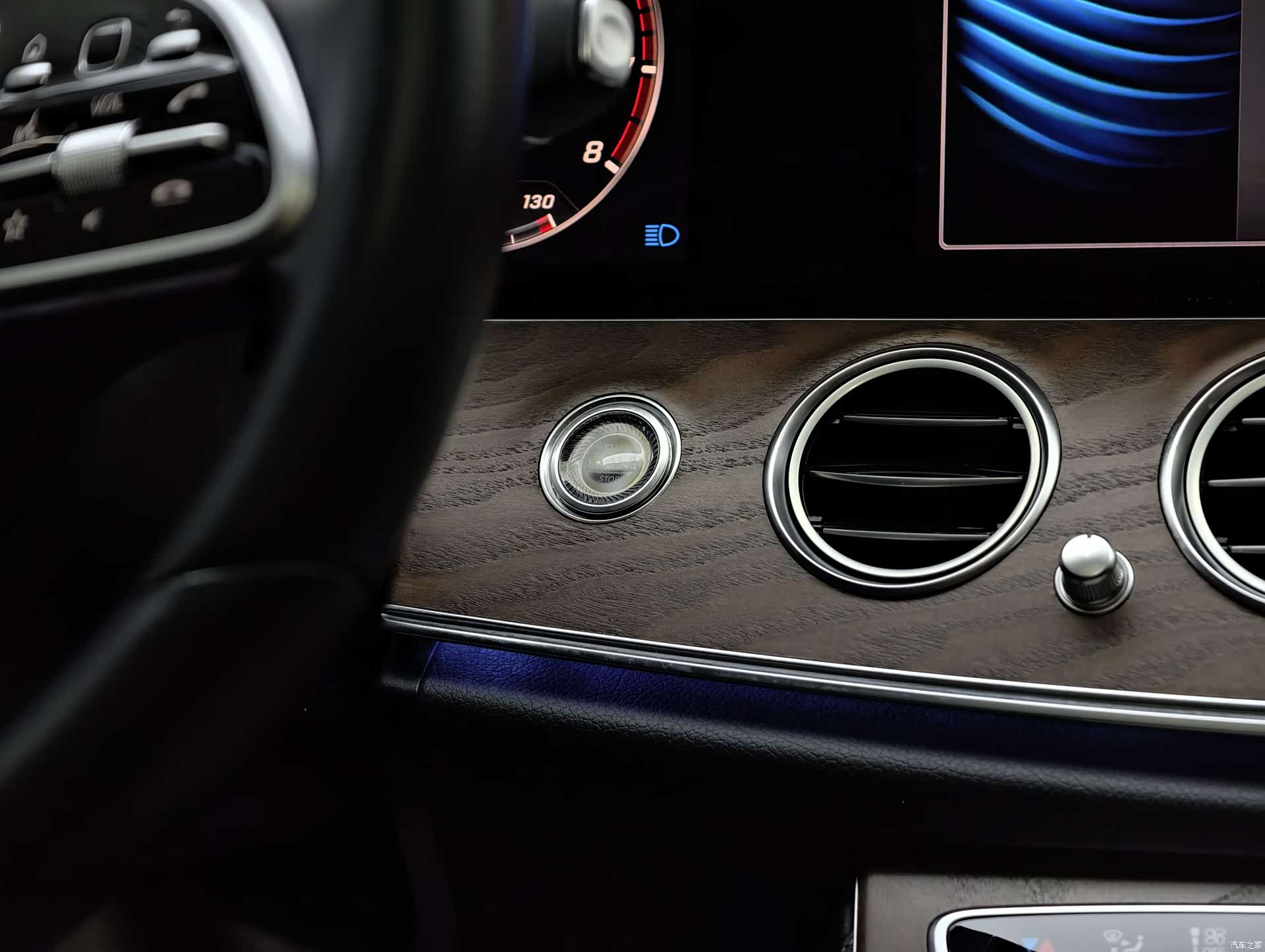 Mercedes-Benz E-Class, 2019 30