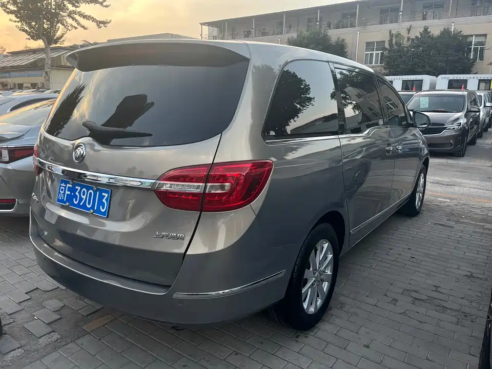 Buick GL8
