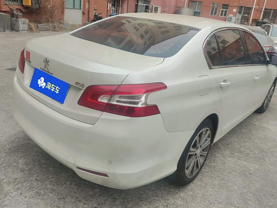 Peugeot 408