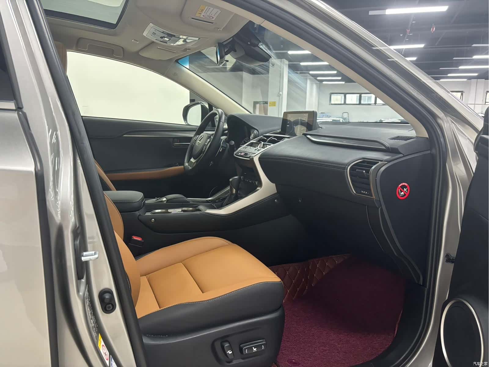 Lexus NX, 2019 9
