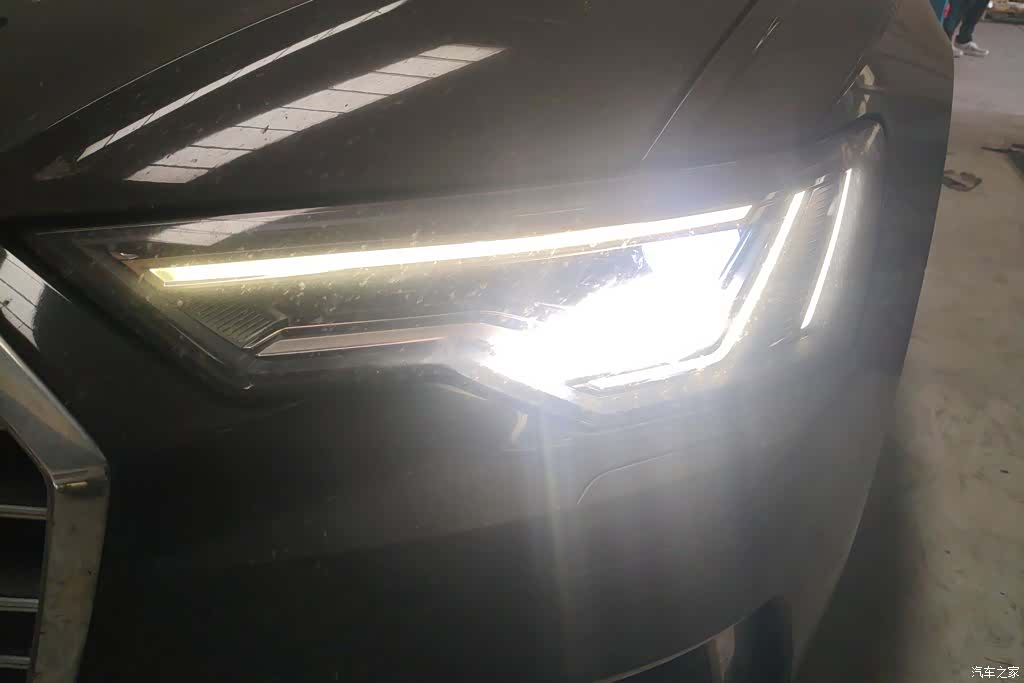 Audi A6L, 2020 все фото