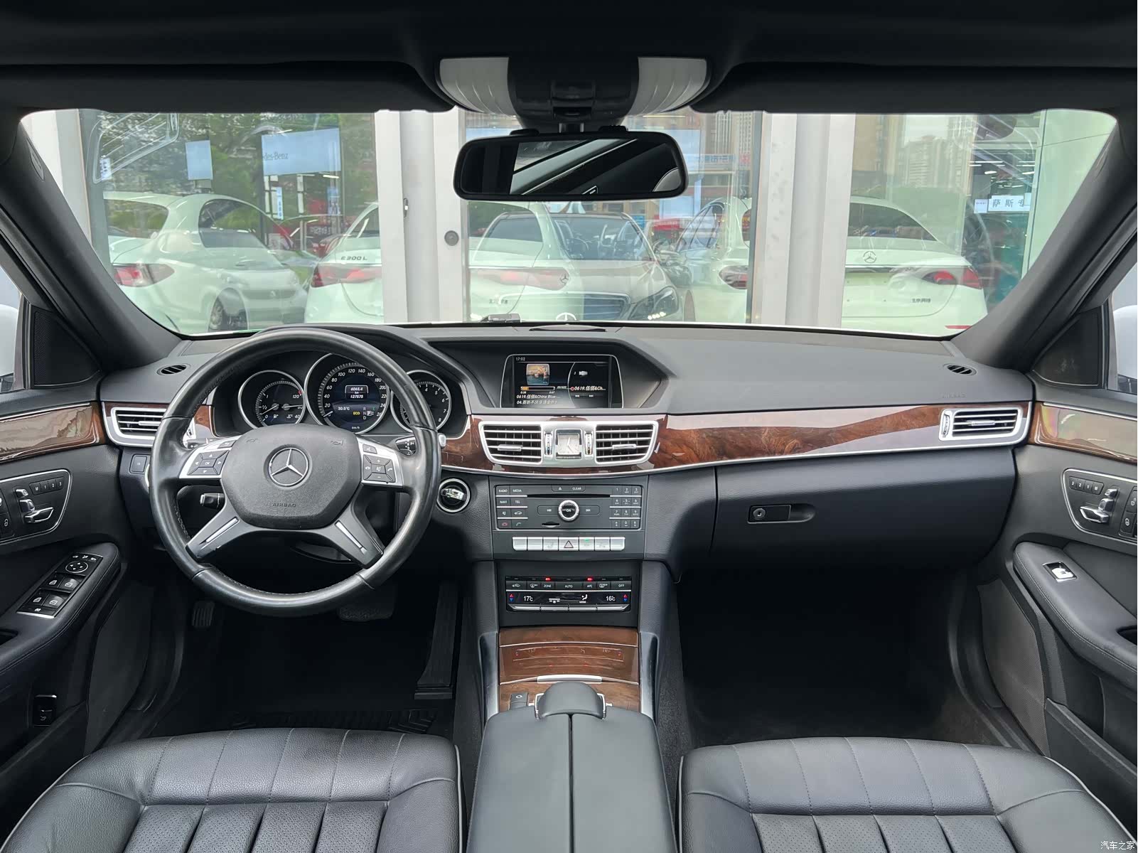 Mercedes-Benz E-Class, 2015 21