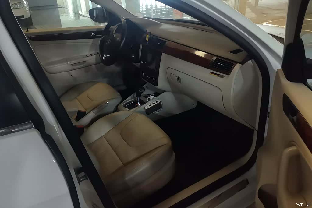 Volkswagen Bora, 2012 8