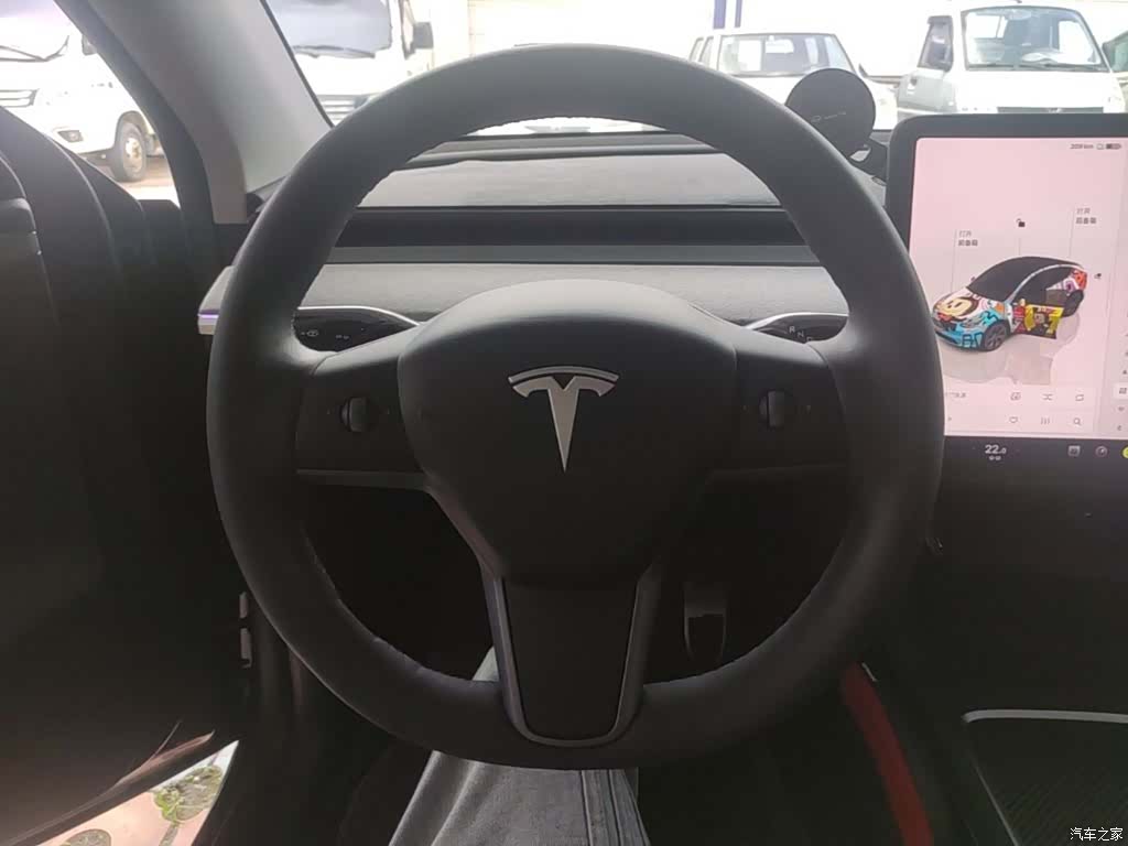 Tesla Model Y, 2024 7