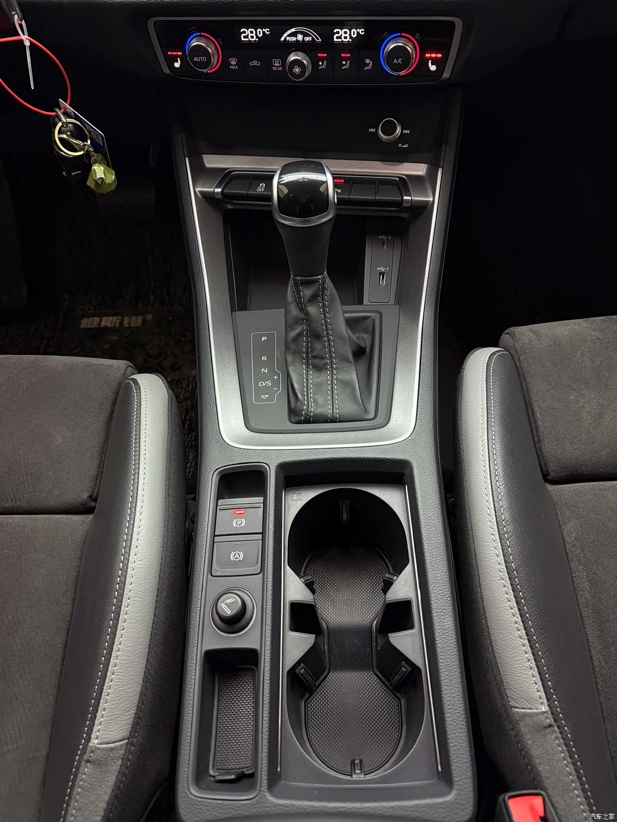 Audi Q3, 2021 16