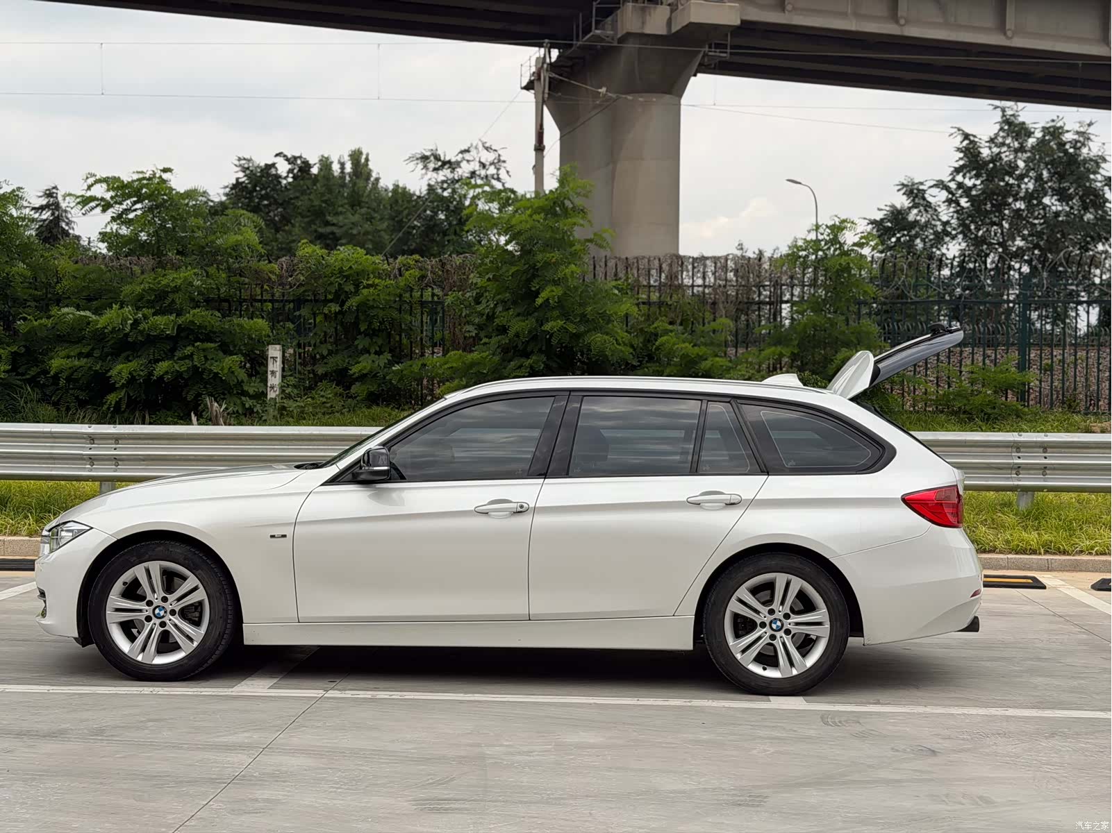 BMW 3 Series, 2014 8