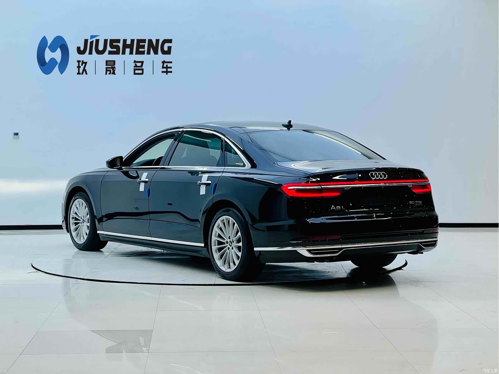 Audi A8L, 2022 4