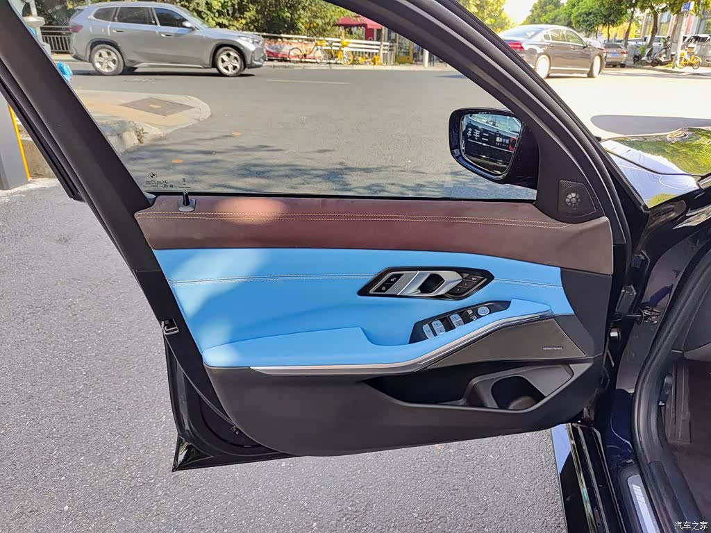 BMW 3 Series, 2023 6