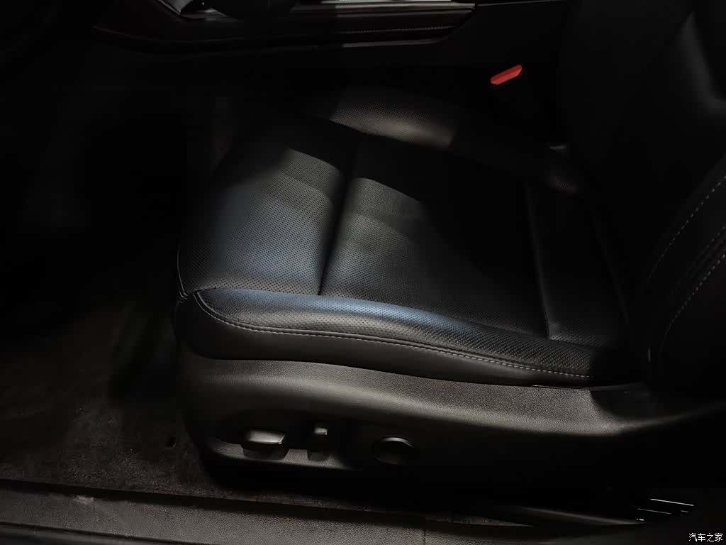 Cadillac CT5, 2024 20