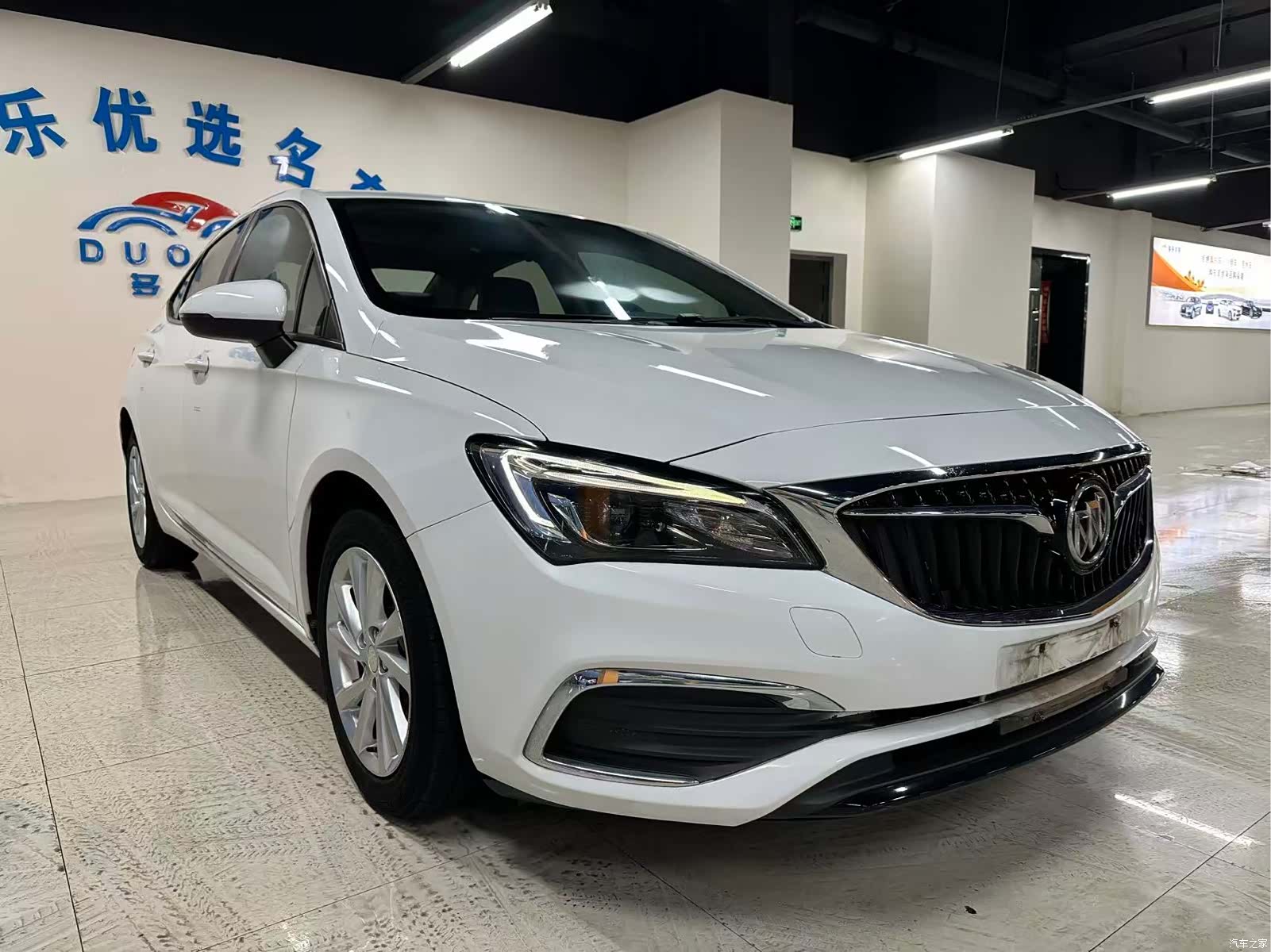 Buick Verano, 2019 3