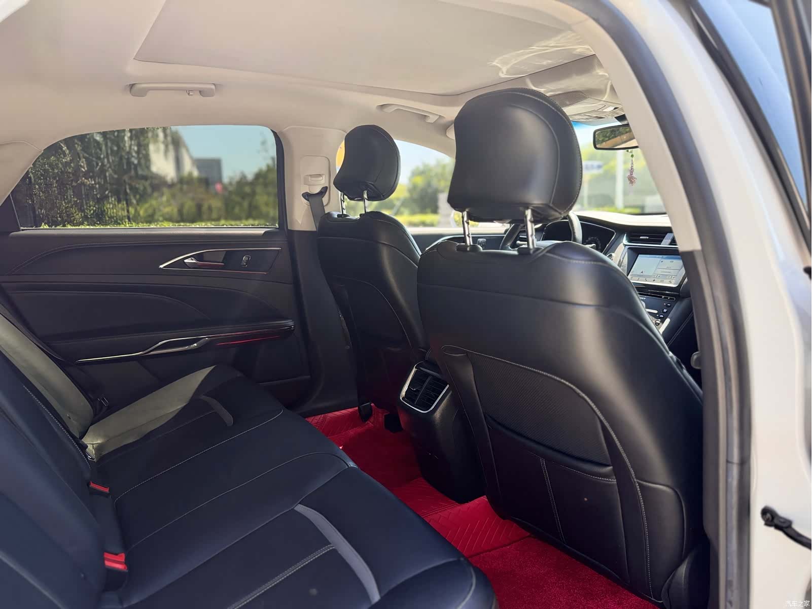 Ford Taurus, 2018 21