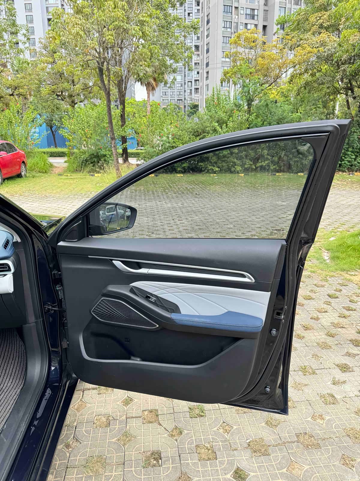 Geely Emgrand, 2022 41