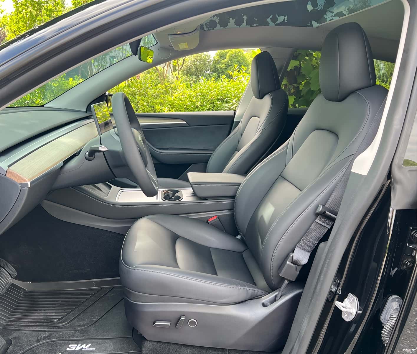 Tesla Model Y, 2023 8
