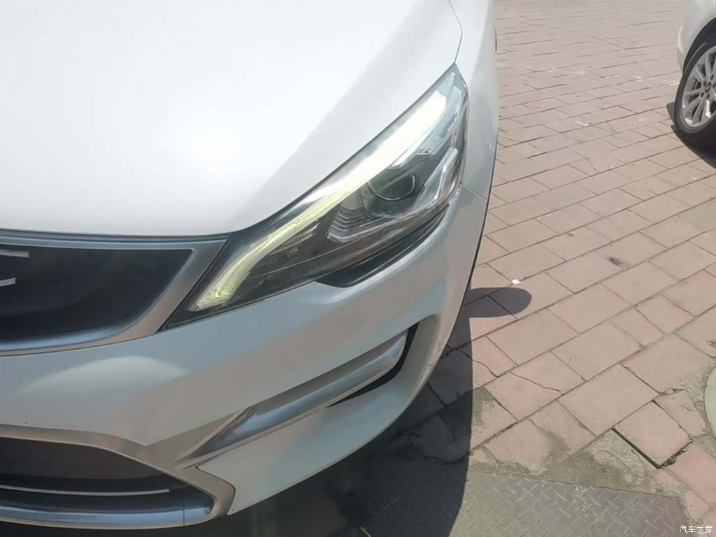 Geely Emgrand, 2018 24