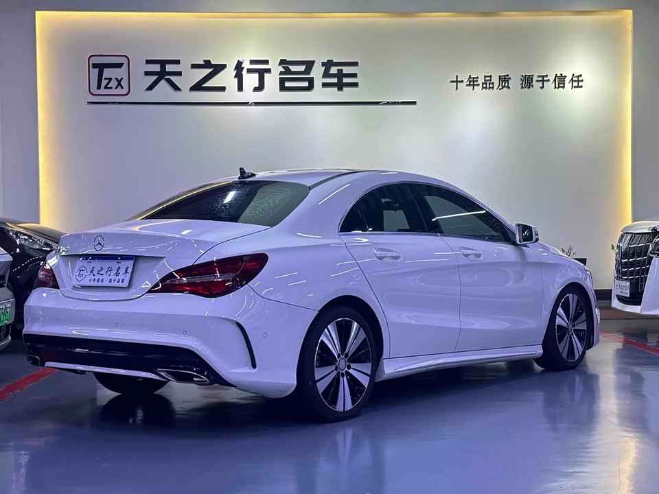 Mercedes-Benz CLA