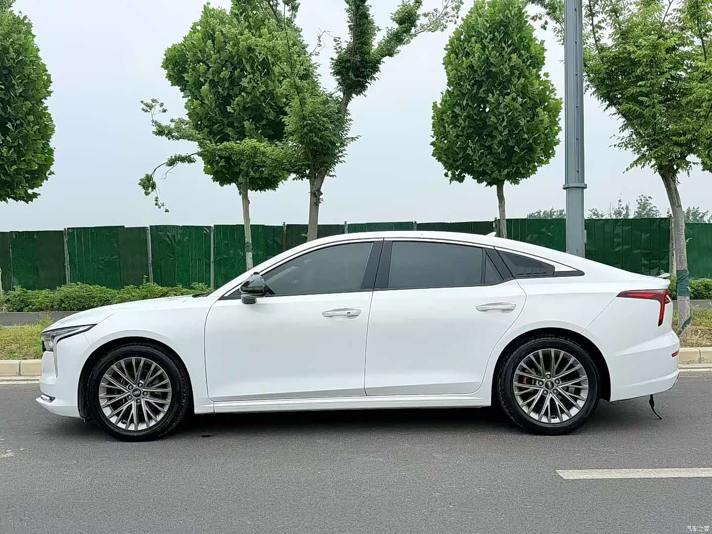 Bestune B70, 2023 9