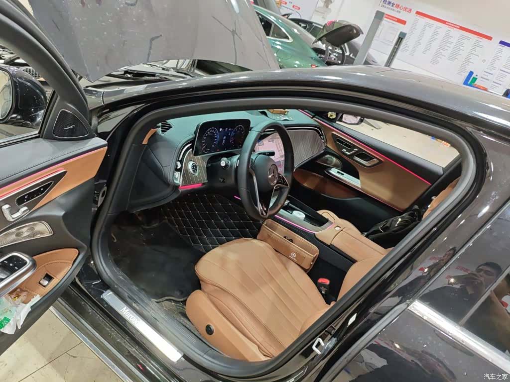 Mercedes-Benz E-Class, 2025 9
