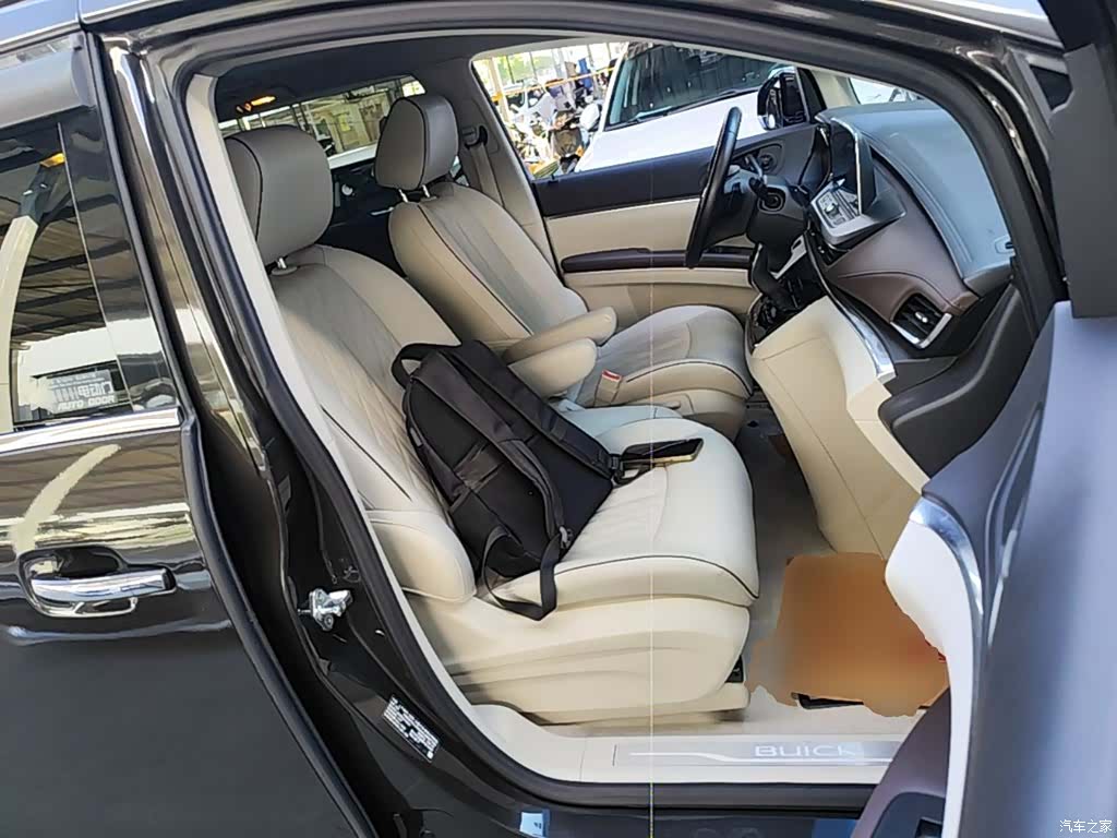 Buick GL8, 2021 25