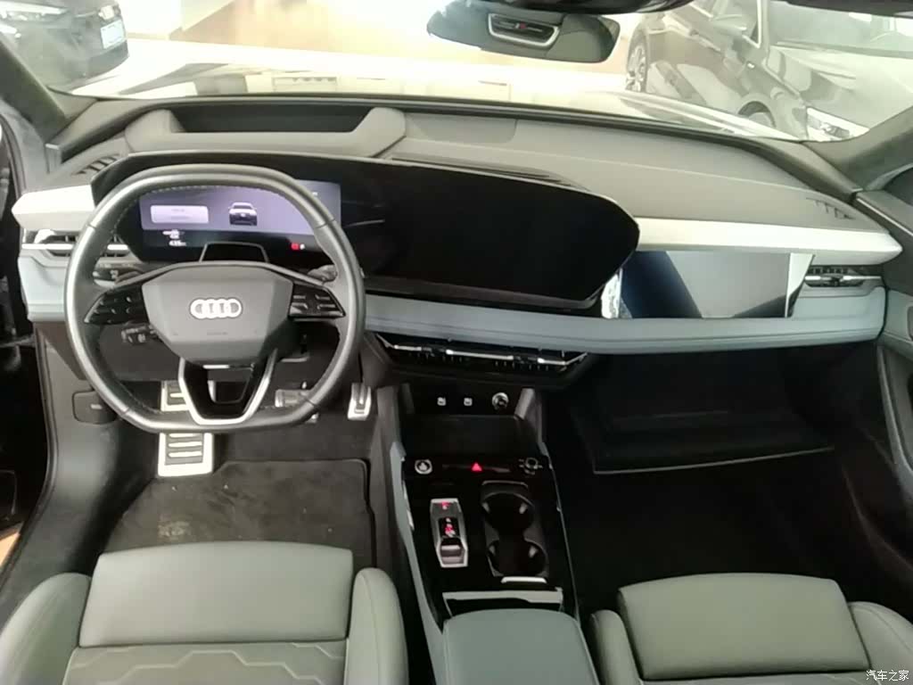 Audi e-tron, 2025 10