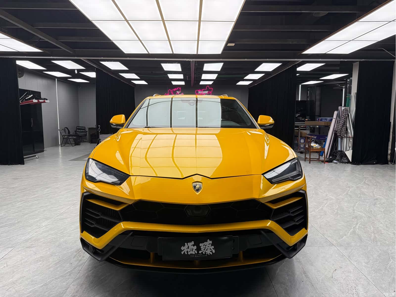 Lamborghini Urus, 2019 2